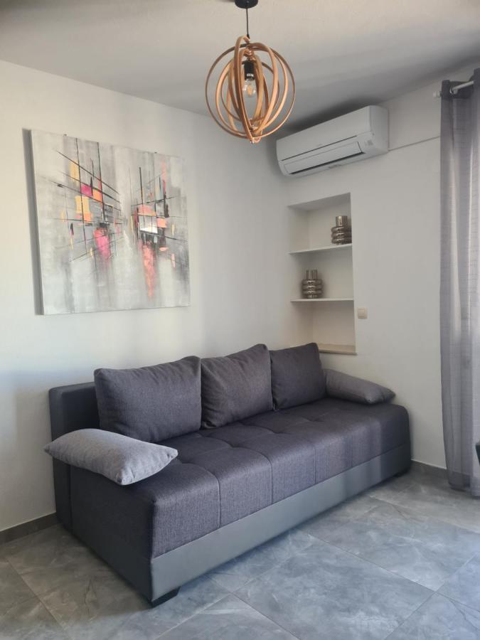 Hello Sunshine - Apartment On The Beach Zubovići Buitenkant foto
