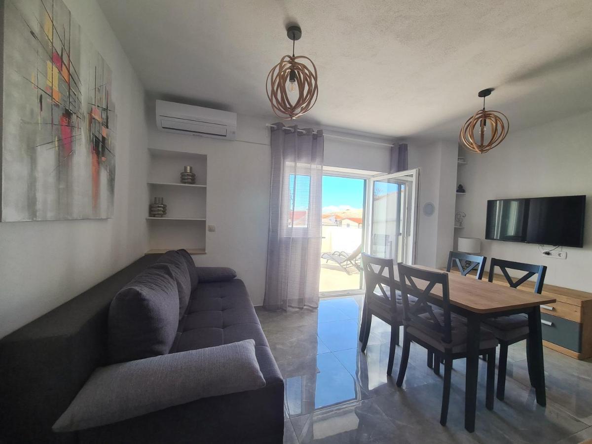 Hello Sunshine - Apartment On The Beach Zubovići Buitenkant foto